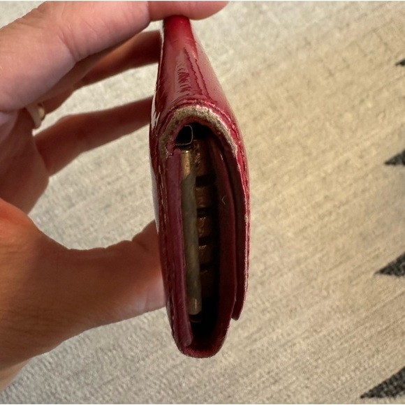 Louis Vuitton Red Vernis Key Holder GUC - Picture 3 of 11